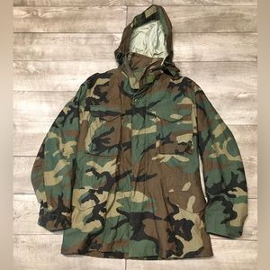Vtg 80s US Army Camo Parka Cold Weather Jacket Golden MFG Co Field Uniform Small